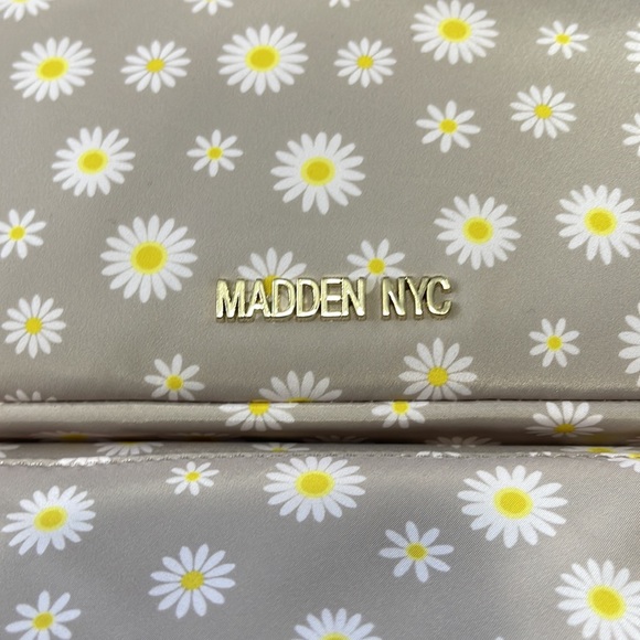 Madden NYC sunflower print backpack - Picture 2 of 4
